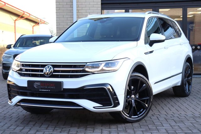 2022 22 Volkswagen Tiguan Allspace 1.5 TSI R-LINE DSG