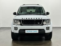 USED 2016 66 LAND ROVER DISCOVERY 4 3.0 SD V6 Landmark SUV 5dr Diesel Auto 4WD Euro 6 (s/s) (256 bhp) Landmark Specification , Yulong White, Rear Screen Entertainment System, Sliding Glass Sunroof, Privacy Glass, Veneer Black Laquer Door / Console Inserts,