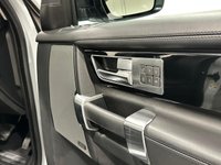 USED 2016 66 LAND ROVER DISCOVERY 4 3.0 SD V6 Landmark SUV 5dr Diesel Auto 4WD Euro 6 (s/s) (256 bhp) Landmark Specification , Yulong White, Rear Screen Entertainment System, Sliding Glass Sunroof, Privacy Glass, Veneer Black Laquer Door / Console Inserts,