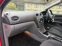 USED 2009 59 FORD FOCUS 1.6 Titanium Hatchback 5dr Petrol Manual (159 g/km, 99 bhp) 