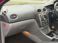 USED 2009 59 FORD FOCUS 1.6 Titanium Hatchback 5dr Petrol Manual (159 g/km, 99 bhp) 