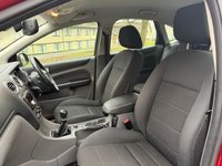 USED 2009 59 FORD FOCUS 1.6 Titanium Hatchback 5dr Petrol Manual (159 g/km, 99 bhp) 