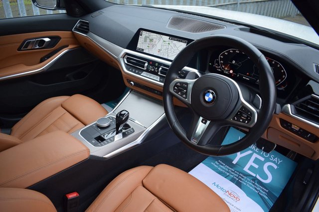 View our BMW 3 SERIES