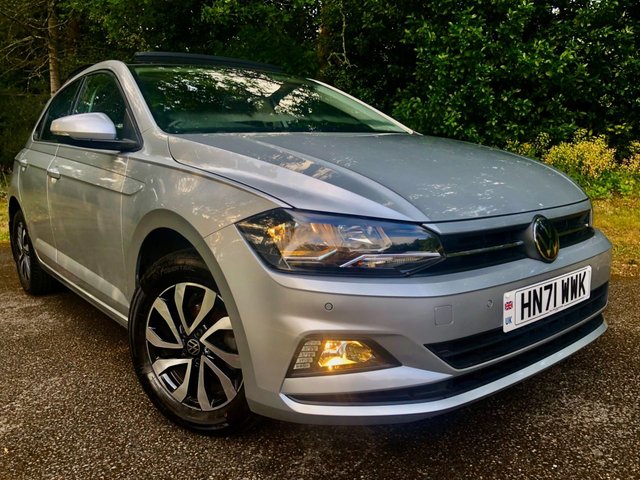2021 71 Volkswagen Polo 1.0 TSI Active Hatchback 5dr Petrol DSG Euro 6 (s/s) (95 ps) ELECTRIC SUNROOF\\HEATED FRONT SEATS//FULL VW/SPECIALIST SERVICE HISTORY\\\APPLE-PLAY//SATNAV//BLUETOOTH//LEATHER BOUND STEERING WHEEL /GEAR KNOB\HANDBRAKE///2 OWNER WITH 26,000 MILES//CRUISE CONTROL//ALLOYS//FRONT AND REAR PARK SENSORS