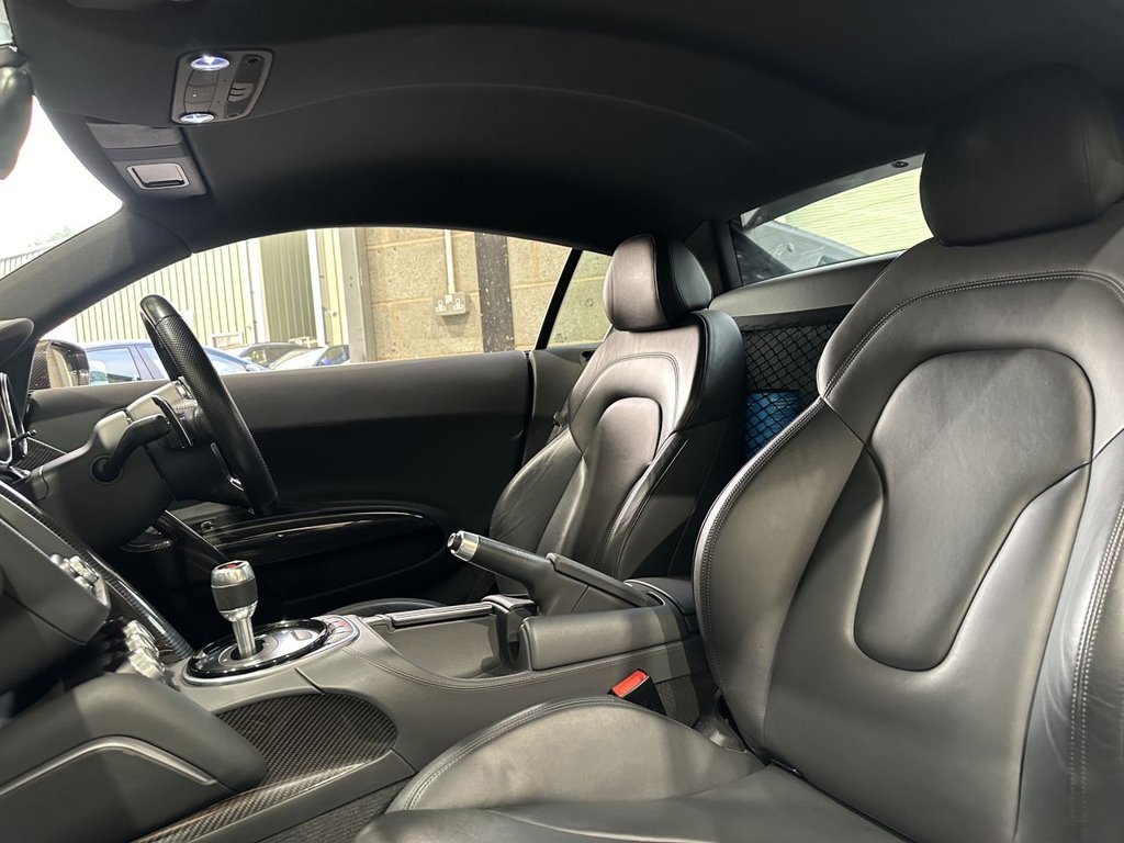 USED 2015 V AUDI R8 5.2 FSI V10 Plus Coupe 2dr Petrol S Tronic quattro Euro 5 (550 ps) FULL AUDI HISTORY|CARBON TRIM