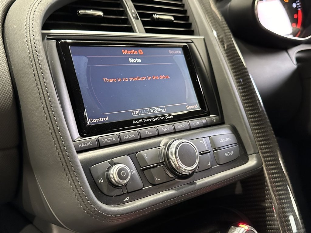 USED 2015 V AUDI R8 5.2 FSI V10 Plus Coupe 2dr Petrol S Tronic quattro Euro 5 (550 ps) FULL AUDI HISTORY|CARBON TRIM