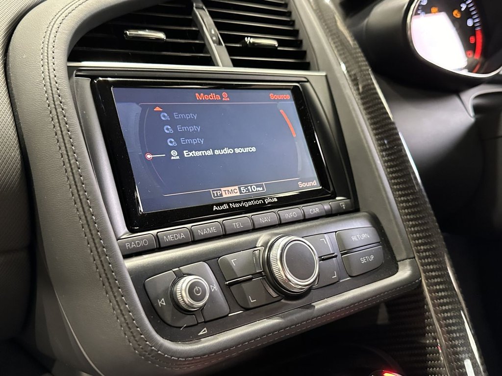 USED 2015 V AUDI R8 5.2 FSI V10 Plus Coupe 2dr Petrol S Tronic quattro Euro 5 (550 ps) FULL AUDI HISTORY|CARBON TRIM