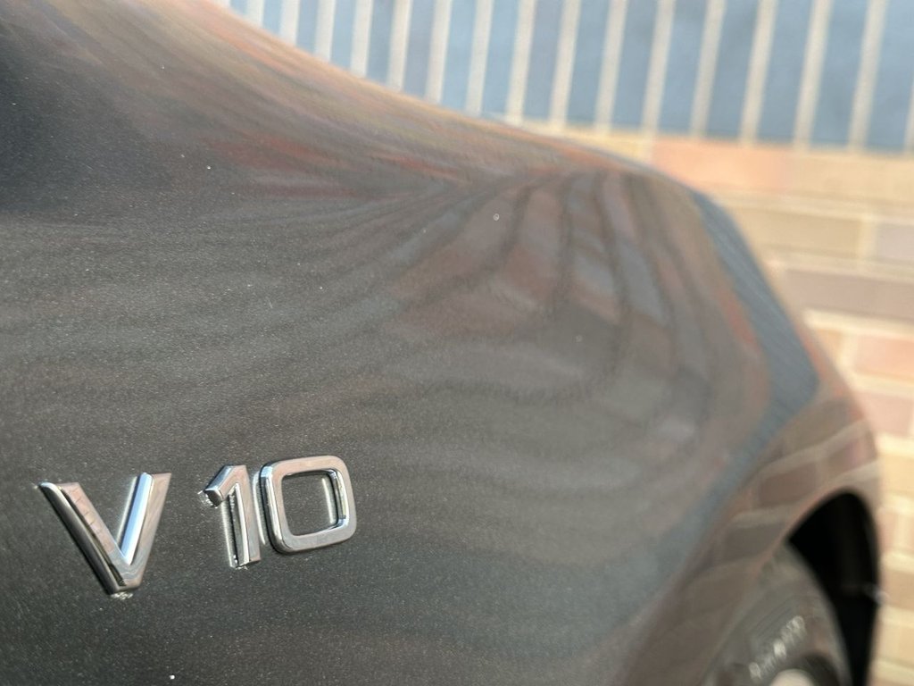 USED 2015 V AUDI R8 5.2 FSI V10 Plus Coupe 2dr Petrol S Tronic quattro Euro 5 (550 ps) FULL AUDI HISTORY|CARBON TRIM