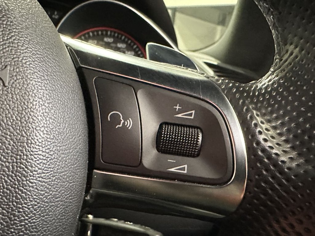 USED 2015 V AUDI R8 5.2 FSI V10 Plus Coupe 2dr Petrol S Tronic quattro Euro 5 (550 ps) FULL AUDI HISTORY|CARBON TRIM
