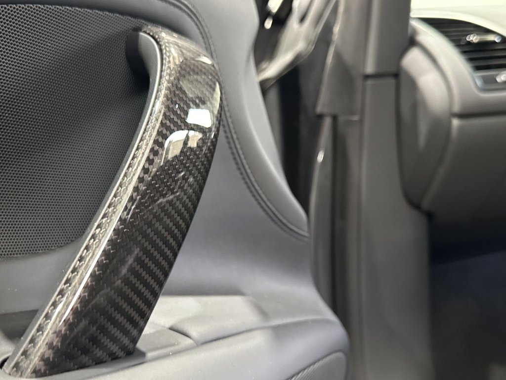 USED 2015 V AUDI R8 5.2 FSI V10 Plus Coupe 2dr Petrol S Tronic quattro Euro 5 (550 ps) FULL AUDI HISTORY|CARBON TRIM