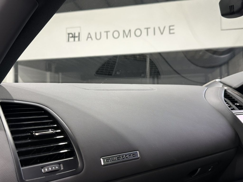 USED 2015 V AUDI R8 5.2 FSI V10 Plus Coupe 2dr Petrol S Tronic quattro Euro 5 (550 ps) FULL AUDI HISTORY|CARBON TRIM