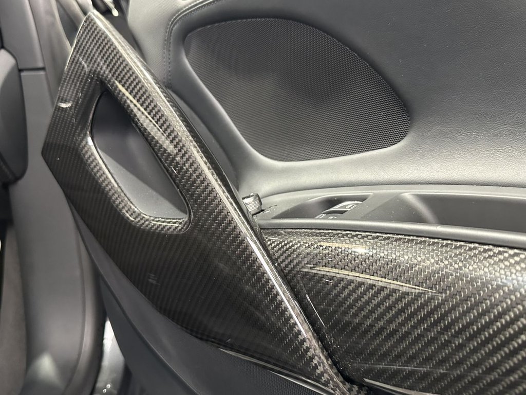USED 2015 V AUDI R8 5.2 FSI V10 Plus Coupe 2dr Petrol S Tronic quattro Euro 5 (550 ps) FULL AUDI HISTORY|CARBON TRIM
