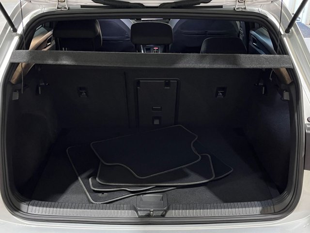 2022 VOLKSWAGEN GOLF 2.0 TDI GTD Hatchback 5dr Diesel DSG Euro 6 (s/s) (200 ps) - Photo 11