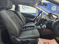 USED 2011 61 FORD FIESTA 1.4 Titanium Hatchback 3dr Petrol Automatic (154 g/km, 94 bhp) Front And Rear Parking Sensors, Cruise Control, LOW MILES!