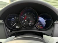 USED 2022 72 PORSCHE MACAN 2.0T SUV 5dr Petrol PDK 4WD Euro 6 (s/s) (265 ps) 