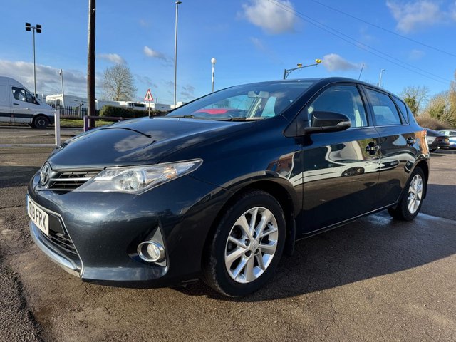 2013 Toyota Auris 1.6L Icon 5dr - Photo 3