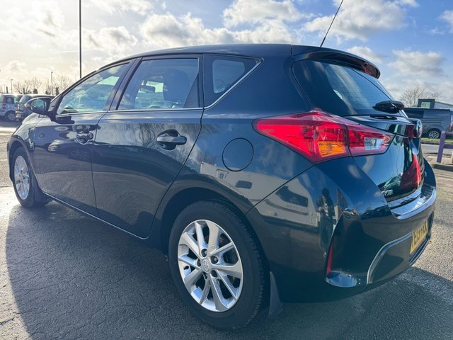 2013 Toyota Auris 1.6L Icon 5dr - Photo 5