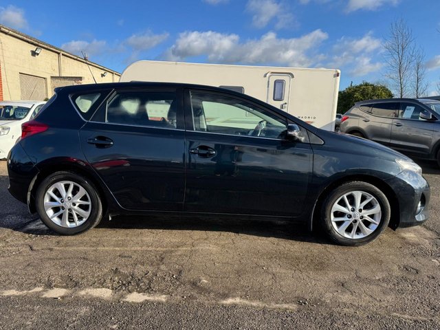2013 Toyota Auris 1.6L Icon 5dr - Photo 8