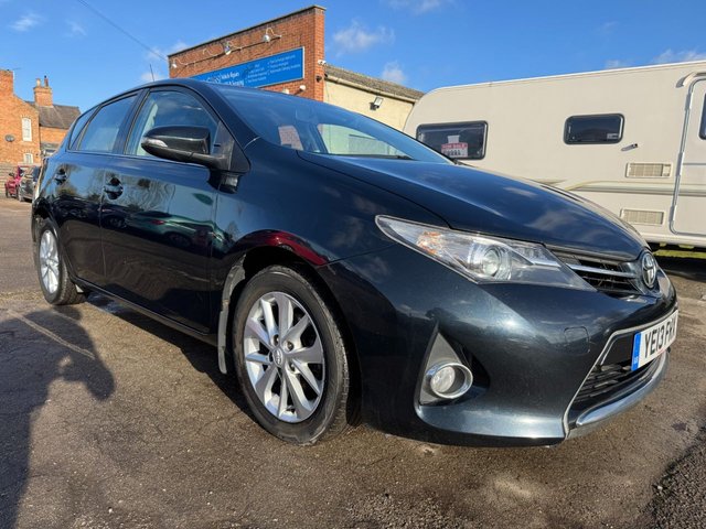 2013 Toyota Auris 1.6L Icon 5dr