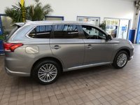 USED 2021 21 MITSUBISHI OUTLANDER 2.4h TwinMotor 13.8kWh Dynamic SUV 5dr Petrol Plug-in Hybrid CVT 4WD Euro 6 (s/s) (224 ps) 4WD APP SAT NAV HEATED LEATHER SEATS CRUISE CONTROL REAR VIEW CAMERA 1 OWNER EXCELLENT SERVICE HISTORY MITSUBISHI WARRANTY TILL AUG 2026