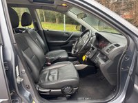 USED 2005 05 HONDA CIVIC 1.6 i-VTEC Executive Hatchback 5dr Petrol Manual (157 g/km, 108 bhp) 