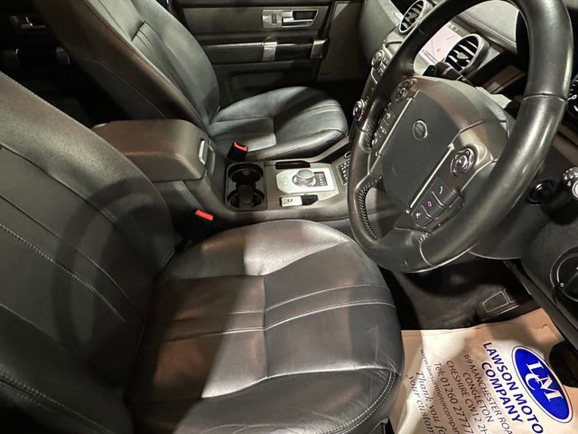 View our LAND ROVER DISCOVERY 4