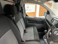 USED 2022 22 VAUXHALL VIVARO 1.5 Turbo D 2900 Dynamic Panel Van 6dr Diesel Manual L1 H1 Euro 6 (s/s) (100 ps) FANTASTIC CONDITION - WARRANTY*