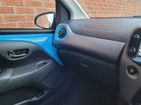 USED 2019 69 TOYOTA AYGO 1.0 VVT-i x-trend Funroof 5dr Petrol x-shift Euro 6 (71 ps) 