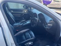 USED 2012 12 PORSCHE PANAMERA 3.0D V6 Hatchback 5dr Diesel TiptronicS Euro 5 (250 ps) &pound;6557 of extras