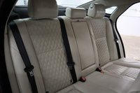 USED 2018 68 JAGUAR XJ 3.0d V6 Portfolio Saloon 4dr Diesel Auto Euro 6 (s/s) (300 ps) LOADED WITH FEATURES, LUXURY DRIVE & GREAT VALUE