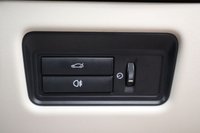 USED 2018 68 JAGUAR XJ 3.0d V6 Portfolio Saloon 4dr Diesel Auto Euro 6 (s/s) (300 ps) LOADED WITH FEATURES, LUXURY DRIVE & GREAT VALUE