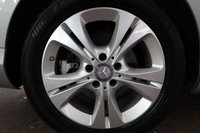 USED 2016 16 MERCEDES-BENZ C-CLASS 2.0 C200 SE Saloon 4dr Petrol 7G-Tronic+ Euro 6 (s/s) (184 ps) FANTASTIC CONDITION WITH LOW MILES & GREAT SERVICE HISTORY