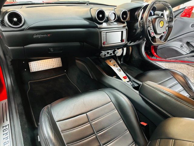 2015 FERRARI CALIFORNIA 3.8 V8 T F1 DCT Euro 6 2dr - Photo 4
