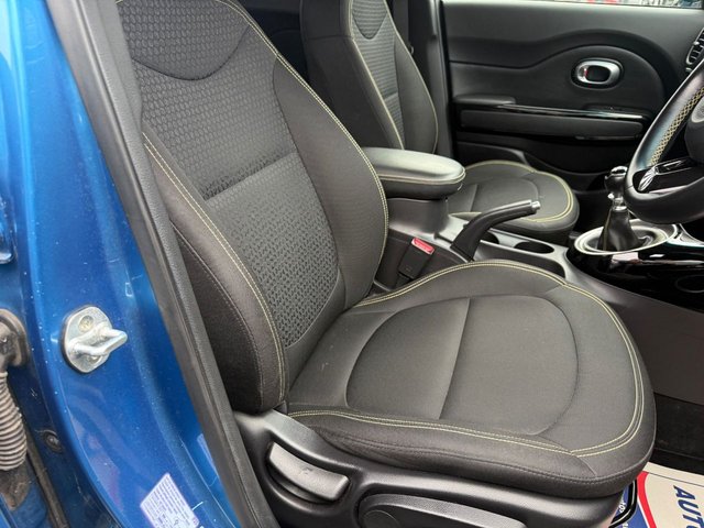 2016 KIA SOUL - Photo 11