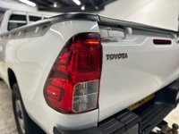 USED 2020 20 TOYOTA HILUX 2.4 D-4D Active Pickup 2dr Diesel Manual 4WD Euro 6 (3.5t) (150 ps) GREAT CONDITION - UK DELIVERY