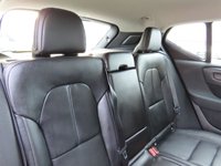 USED 2020 70 VOLVO XC40 2.0 B4 MHEV Inscription Pro SUV 5dr Petrol Hybrid Auto Euro 6 (s/s) (197 ps) 2 KEYS