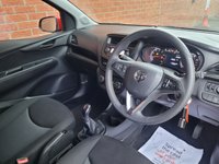 USED 2017 17 VAUXHALL VIVA 1.0i SE Hatchback 5dr Petrol Manual Euro 6 (75 ps) VERY LOW MILES - FULL HISTORY