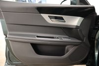 USED 2015 65 JAGUAR XF 2.0d Prestige Saloon 4dr Diesel Auto Euro 6 (s/s) (180 ps) FANTASTIC VALUE WITH FEATURES SUCH AS HEATED SEATS & STEERING WHEEL