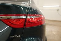 USED 2015 65 JAGUAR XF 2.0d Prestige Saloon 4dr Diesel Auto Euro 6 (s/s) (180 ps) FANTASTIC VALUE WITH FEATURES SUCH AS HEATED SEATS & STEERING WHEEL