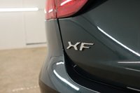 USED 2015 65 JAGUAR XF 2.0d Prestige Saloon 4dr Diesel Auto Euro 6 (s/s) (180 ps) FANTASTIC VALUE WITH FEATURES SUCH AS HEATED SEATS & STEERING WHEEL