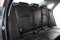 USED 2015 65 JAGUAR XF 2.0d Prestige Saloon 4dr Diesel Auto Euro 6 (s/s) (180 ps) FANTASTIC VALUE WITH FEATURES SUCH AS HEATED SEATS & STEERING WHEEL