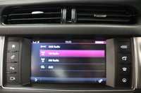 USED 2015 65 JAGUAR XF 2.0d Prestige Saloon 4dr Diesel Auto Euro 6 (s/s) (180 ps) FANTASTIC VALUE WITH FEATURES SUCH AS HEATED SEATS & STEERING WHEEL