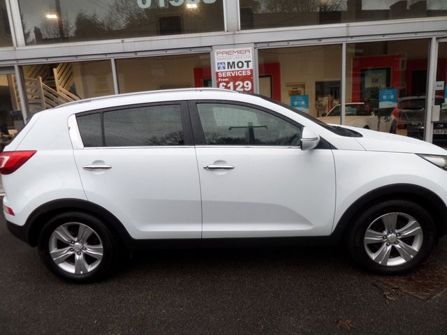 2010 KIA SPORTAGE - Photo 2