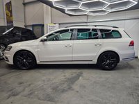 USED 2013 63 VOLKSWAGEN PASSAT 2.0 TDI BlueMotion Tech R-Line Estate 5dr Diesel Manual Euro 5 (s/s) (140 ps) &pound;35 Tax, DAB, Bluetooth