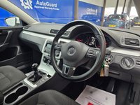 USED 2013 63 VOLKSWAGEN PASSAT 2.0 TDI BlueMotion Tech R-Line Estate 5dr Diesel Manual Euro 5 (s/s) (140 ps) &pound;35 Tax, DAB, Bluetooth