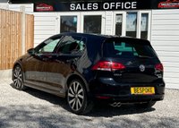 USED 2017 17 VOLKSWAGEN GOLF 2.0 TDI BlueMotion Tech R-Line Edition Hatchback 5dr Diesel DSG Euro 6 (s/s) (150 ps) LOW RATES OF FINANCE AVAILABLE