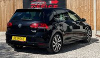USED 2017 17 VOLKSWAGEN GOLF 2.0 TDI BlueMotion Tech R-Line Edition Hatchback 5dr Diesel DSG Euro 6 (s/s) (150 ps) LOW RATES OF FINANCE AVAILABLE