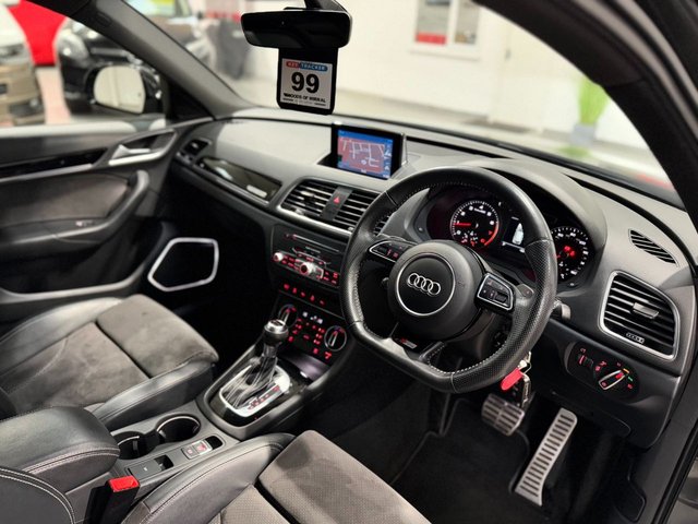 View our AUDI Q3