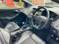 USED 2015 15 FORD FOCUS 2.0T EcoBoost ST-2 Hatchback 5dr Petrol Manual Euro 6 (s/s) (250 ps) GREAT SERVICE HISTORY 8 SRVCS