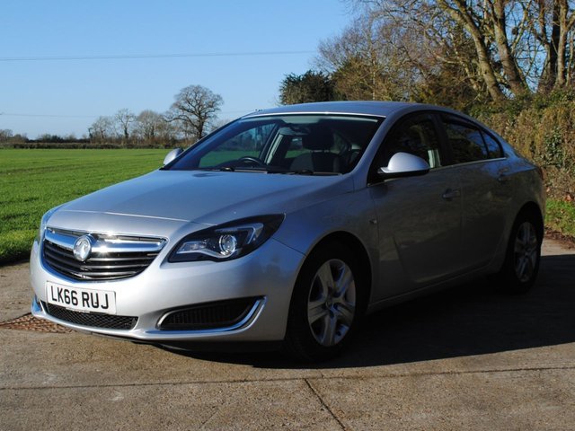 2016 66 Vauxhall Insignia 1.6 CDTi ecoFLEX Design Hatchback 5dr Diesel Manual Euro 6 (s/s) (136 ps)